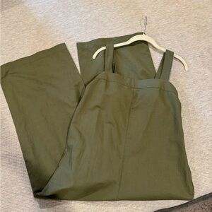 NBW NWT olive green linen jumpsuit